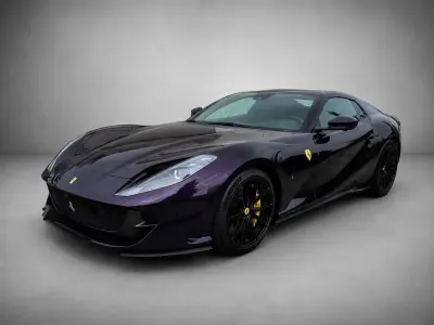 Gebraucht Ferrari 812 799 PS (587 kW) 2024 Violett Cabrio