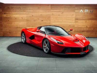 Gebraucht Ferrari LaFerrari 963 PS (708 kW) 2014 Rot Coupé