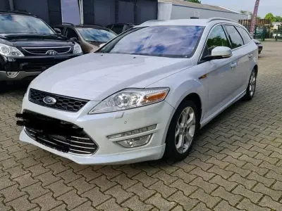Gebraucht Ford Mondeo Titanium 163 PS (119 kW) 2014 Weiß Kombi