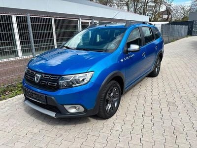 Usata Dacia Logan MCV Celebration 90 CV (66 kW) 2017 Blu Station wagon