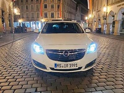 Weiß Gebraucht 2014 Opel Insignia Sport Kombi | 8.000 € (Teuer)