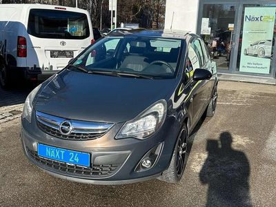 Gebraucht Opel Corsa Color Edition 101 PS (74 kW) 2014 Plat.anthr./rogrey/0j:silbergr Kleinwagen