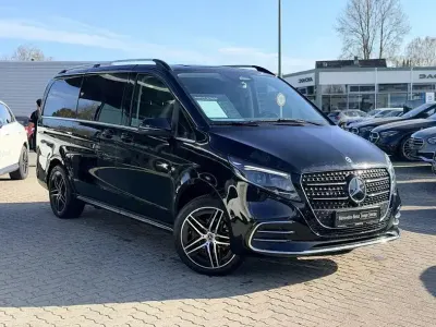 Gebraucht Mercedes V250 Avantgarde 190 PS (139 kW) 2024 Schwarz Van / Kleinbus