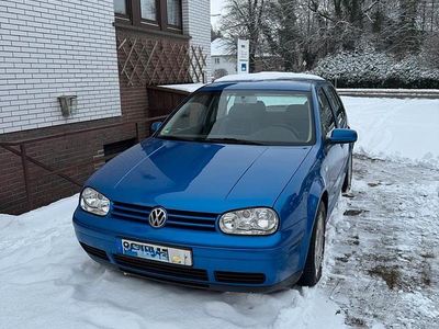 Blau Gebraucht 1999 VW Golf IV Edition Kleinwagen | 2.500 € (Etwas zu teuer)