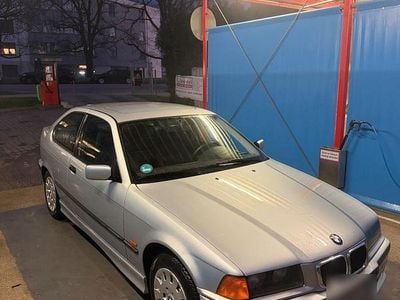 Gebraucht BMW 316 Basis 105 PS (77 kW) 1997 Silber Coupé