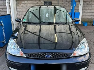 Second-hand Ford Focus 100 CP (73 kW) 2004 Negru Berlinǎ
