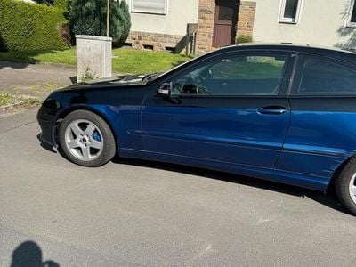 Mercedes C230