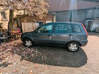 Brugt Ford Fusion 68 HK (50 kW) 2004 Blå Hatchback