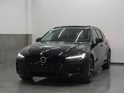 Gebraucht Volvo V60 Ultimate 197 PS (144 kW) 2024 Schwarz Kombi