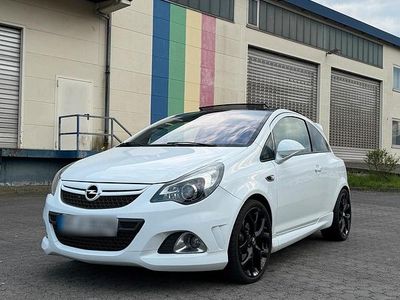 Używany Opel Corsa OPC 192 KM (141 kW) 2011 Biały Hatchback