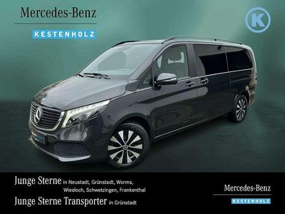 Graphitgrau Gebraucht 2022 Mercedes EQV300 Van / Kleinbus | 45.980 € (Teuer)