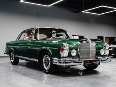 Usado Mercedes W111 SE 160 CV (117 kW) 1968 Verde Coupe