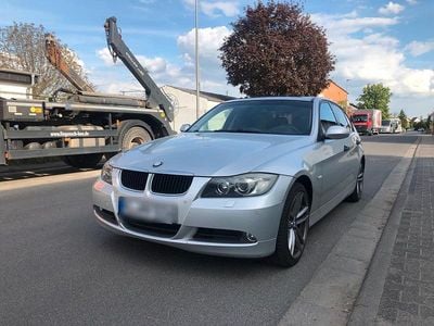Second-hand BMW 320 150 CP (110 kW) 2005 Argintiu Berlinǎ