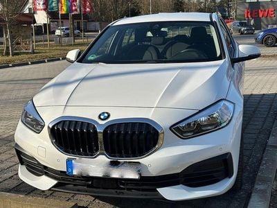 Second-hand BMW 118 Advantage 140 CP (102 kW) 2020 Alb Hatchback