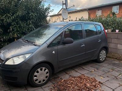 Gebraucht Mitsubishi Colt 95 PS (69 kW) 2004 Grau Kleinwagen