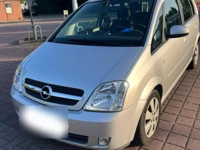 Gebraucht Opel Meriva 100 PS (73 kW) 2004 Silber Van / Kleinbus