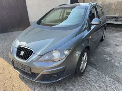 Gebraucht Seat Altea XL Copa 105 PS (77 kW) 2013 Grau Van / Kleinbus