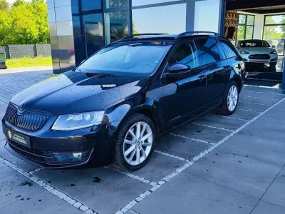 Begagnad Skoda Octavia Ambition 179 HK (131 kW) 2014 Svart Kombi