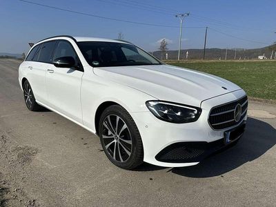 Gebraucht Mercedes E300 Avantgarde 194 PS (142 kW) 2021 Kombi
