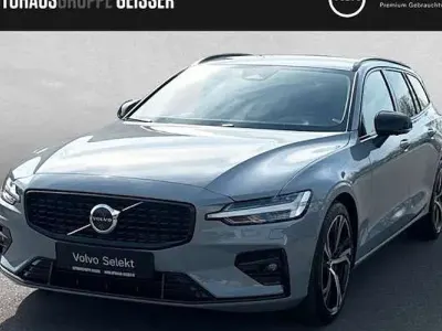Begagnad Volvo V60 Plus 197 HK (144 kW) 2025 Grå Kombi