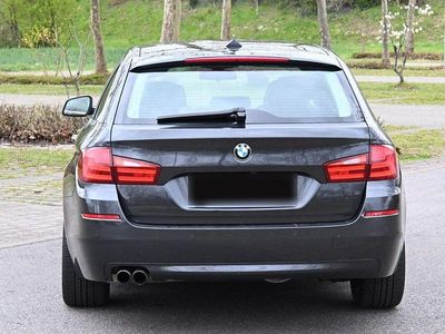 Gebraucht BMW 520 M Sport 184 PS (135 kW) 2013 Grau Kombi