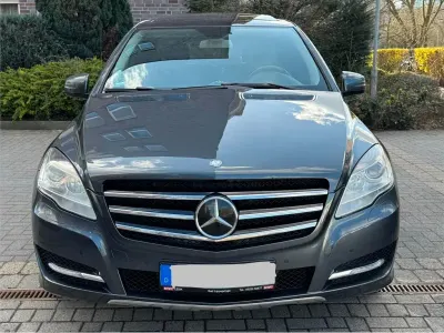 Gebraucht Mercedes R500 AMG 387 PS (284 kW) 2011 Grau Van / Kleinbus