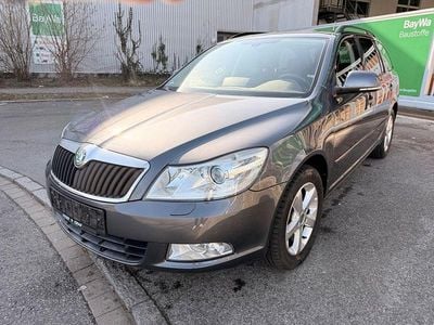 Usata Skoda Octavia Family 105 CV (77 kW) 2011 Grigio Station wagon