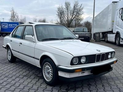 Gebraucht BMW 318 1987 Weiß Limousine