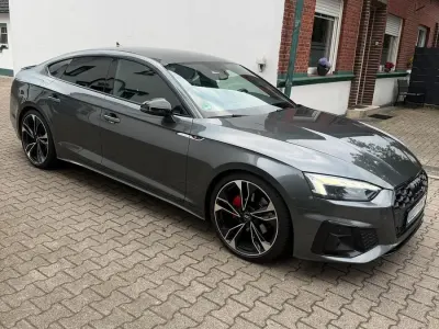 Gebraucht Audi A5 Sportback Edition .1 190 PS (139 kW) 2020 Grau Kleinwagen
