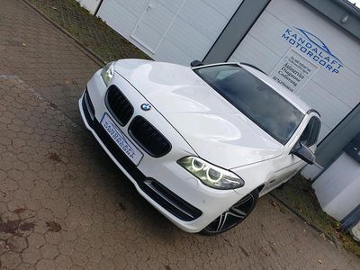 Gebraucht BMW 520 M Sport 184 PS (135 kW) 2014 Weiß Kombi