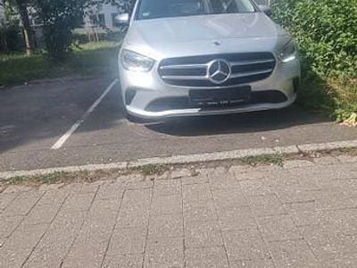 Mercedes B180