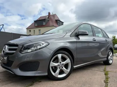 Gebraucht Mercedes B180 109 PS (80 kW) 2018 Grau Van / Kleinbus