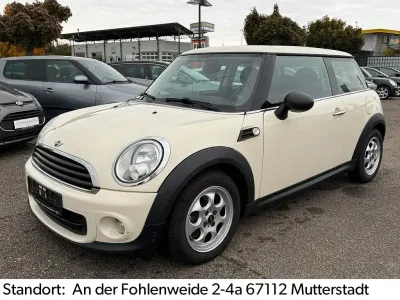 Gebraucht Mini ONE 98 PS (72 kW) 2012 Weiß Kleinwagen