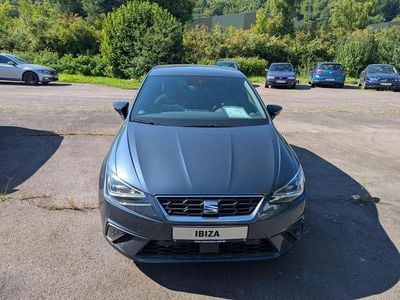 Magnetic grau Gebraucht 2024 Seat Ibiza FR Kleinwagen | 22.900 € (Fairer Preis)