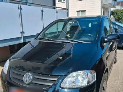 Gebraucht VW Fox 55 PS (40 kW) 2005 Schwarz Kleinwagen