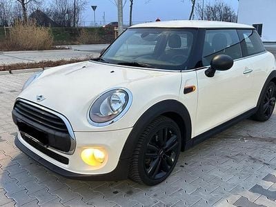 Beige Gebraucht 2015 Mini Cooper Coupé Coupé | 6.300 € (Fairer Preis)