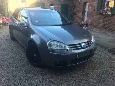 Gebraucht VW Golf V Comfortline 105 PS (77 kW) 2007 Grau Limousine