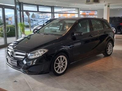 Schwarz Gebraucht 2016 Mercedes B220 Van / Kleinbus | 8.950 € (Superpreis)