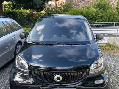 Gebraucht Smart ForFour 71 PS (52 kW) 2018 Schwarz Kleinwagen