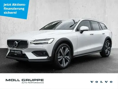 Gebraucht Volvo V60 CC Ultimate 197 PS (144 kW) 2024 Weiß Kombi