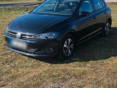 Gebraucht VW Polo Comfortline 75 PS (55 kW) 2017 Schwarz Kleinwagen
