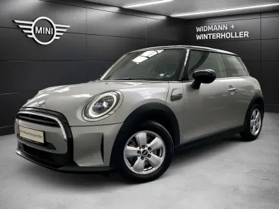 Używany Mini Cooper Essential 136 KM (100 kW) 2023 Srebrny Hatchback