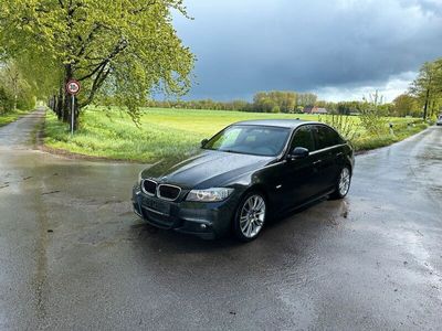 gebraucht BMW 318 e90 i schwarz M Paket 18zoll Xenon Navi AHK 320 2.0L