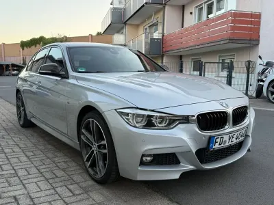 Gebraucht BMW 330 M Sport 258 PS (189 kW) 2018 Grau Limousine