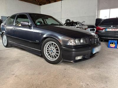 BMW 323 Compact