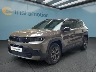 Neu Jeep Compass 144 PS (105 kW) 2026 Grün SUV