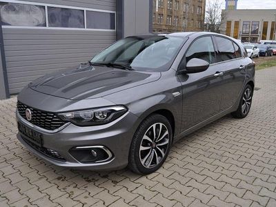 Gebraucht Fiat Tipo Lounge 120 PS (88 kW) 2016 Grau Limousine