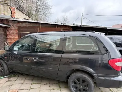 Gebraucht Chrysler Grand Voyager 143 PS (105 kW) 2002 Schwarz Van / Kleinbus