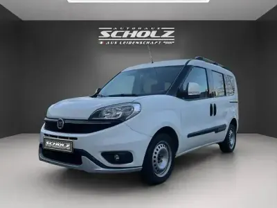 Gebraucht Fiat Doblò Trekking 120 PS (88 kW) 2016 Weiß Van / Kleinbus