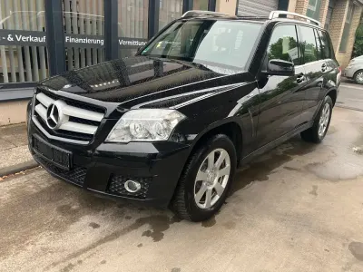 Używany Mercedes GLK220 170 KM (125 kW) 2011 Czarny SUV